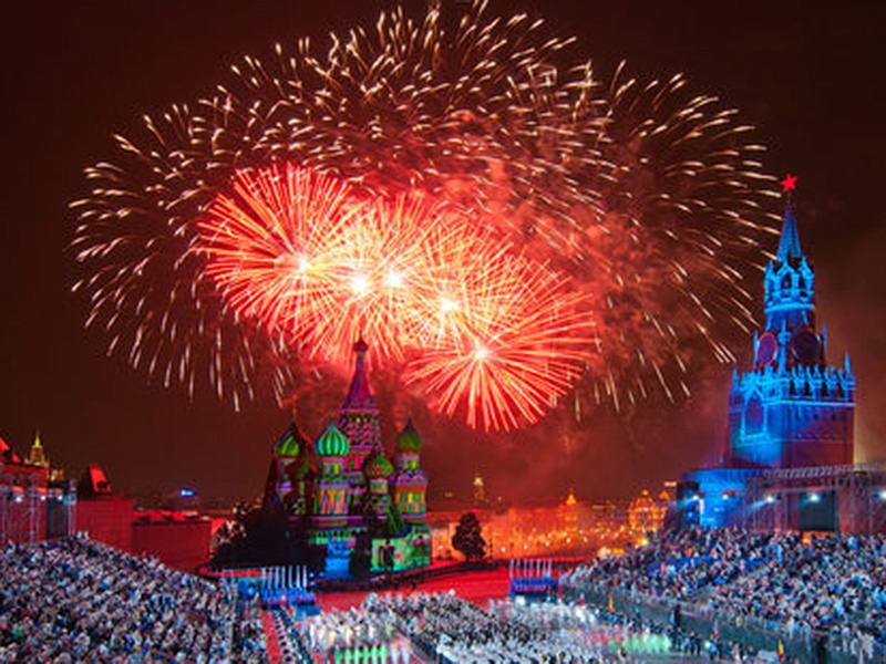 Москва 2016 г. День города Москвы 2016 год. Салют на красной площади день города. День рождения на красной площади. 869 Лет Москве.