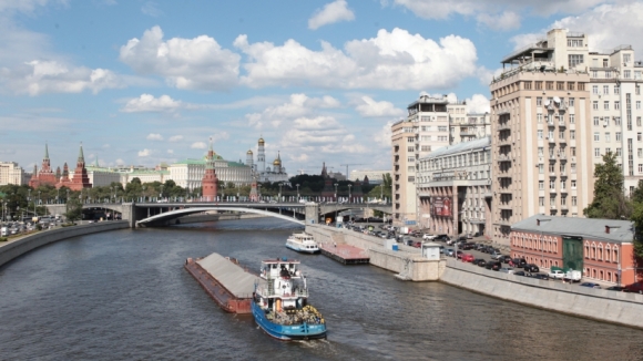 Поток грузоперевозок по Москве-реке увеличат вдвое